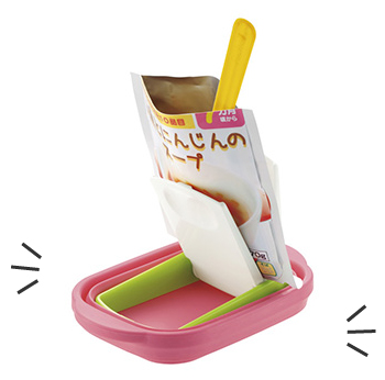 外出時の離乳食の困りごとを解決 おでかけランチくん レトルト温めお食事セットとレトルトパウチ用スプーン べびちぇる By リッチェル 外出時の離乳食の困りごとを解決 おでかけランチくん レトルト温めお食事セットとレトルトパウチ用スプーン べびちぇる By リッチェル
