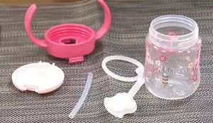 ほ乳びんやベビーマグなどの食器類 正しい洗い方 消毒方法を解説します 電子レンジスチーム消毒編 べびちぇる By リッチェル